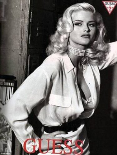 Anna Nicole Smith Sporting a Pearl Choker in a GUESS campaign ad. Read about her 2018 'DO YOU MISS ME?' campaign.