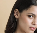 Tahitian South Sea Pearl Linda Earrings - Model Image