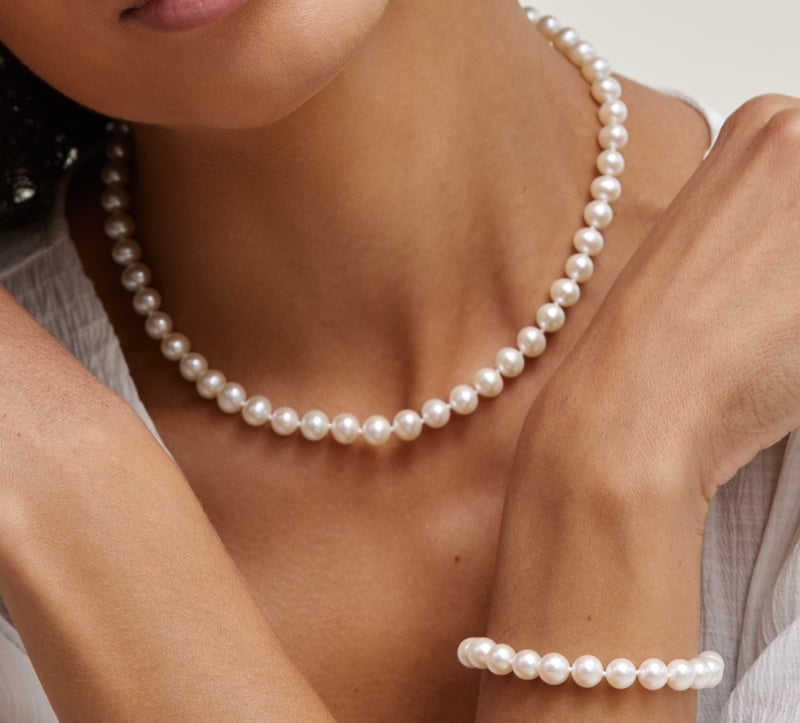 7.0-7.5mm White Freshwater Pearl Necklace - AAA Quality - Secondary Image