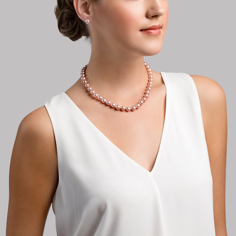 9-10mm Pink Freshwater Pearl Necklace & Earrings - Model Image