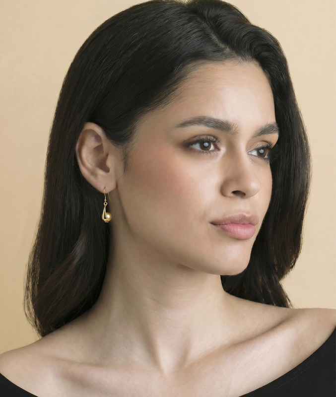 14K Gold Golden South Sea Pearl Regina Earrings - Model Image