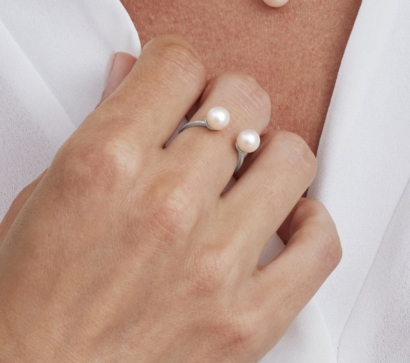 Freshwater Pearl Harper Ring - Model Image