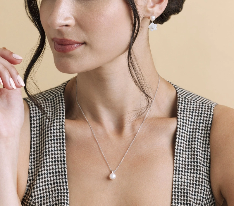 Akoya Pearl Classic Pendant - Model Image