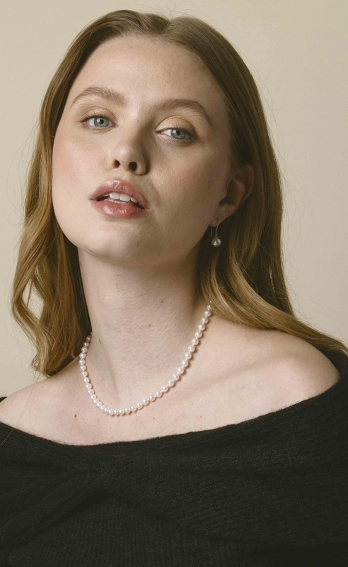 5.5-6.0mm Japanese Akoya White Pearl Necklace- AAA Quality - Secondary Image