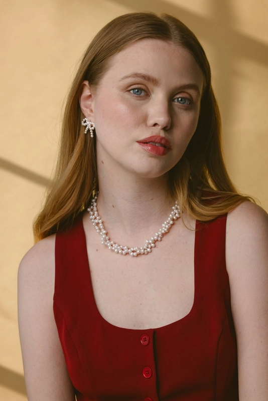 4-5mm Double Twisted White Freshwater Double Pearl Necklace - Model Image