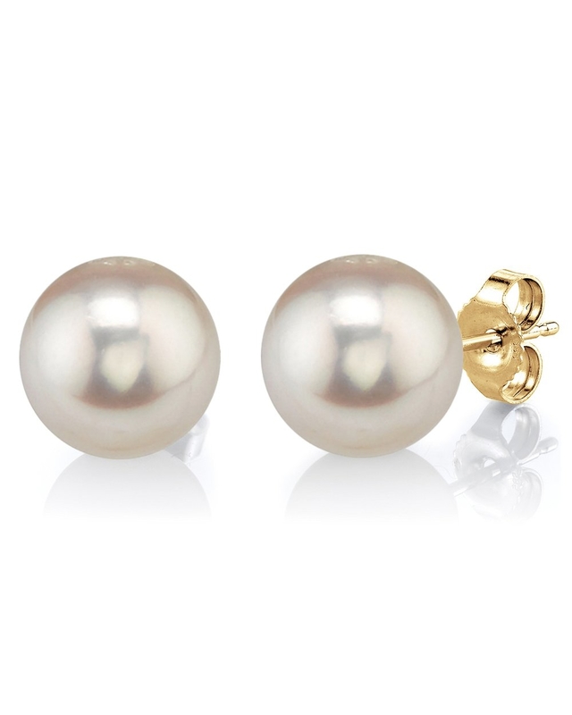 13mm White Freshwater Round Pearl Stud Earrings - Model Image