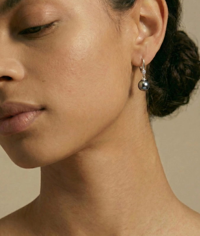 Tahitian South Sea Pearl & Diamond Michelle Jewelry Set - Model Image