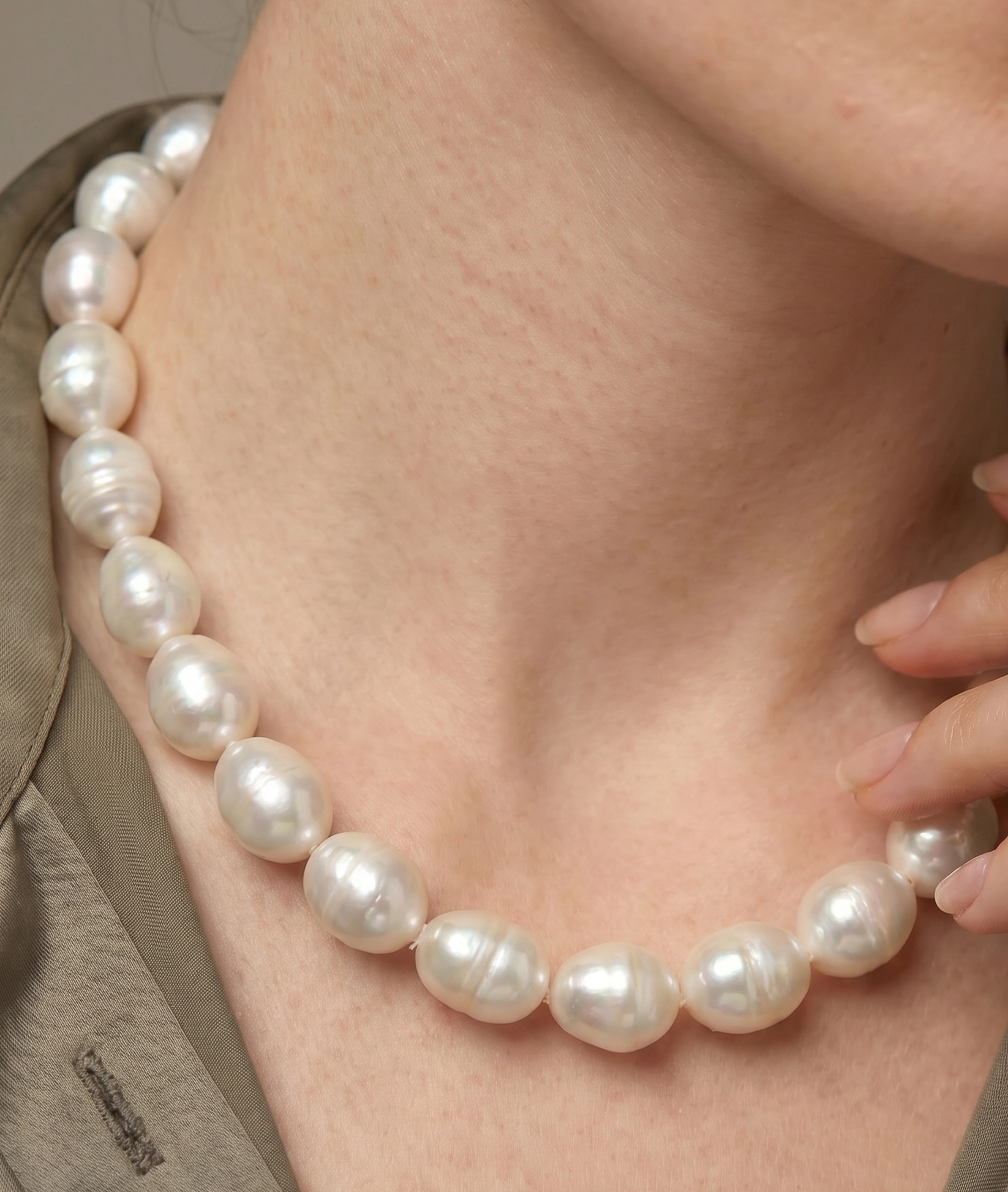 11-13mm White South Sea Drop Oval Pearl Necklace - AAA Quality