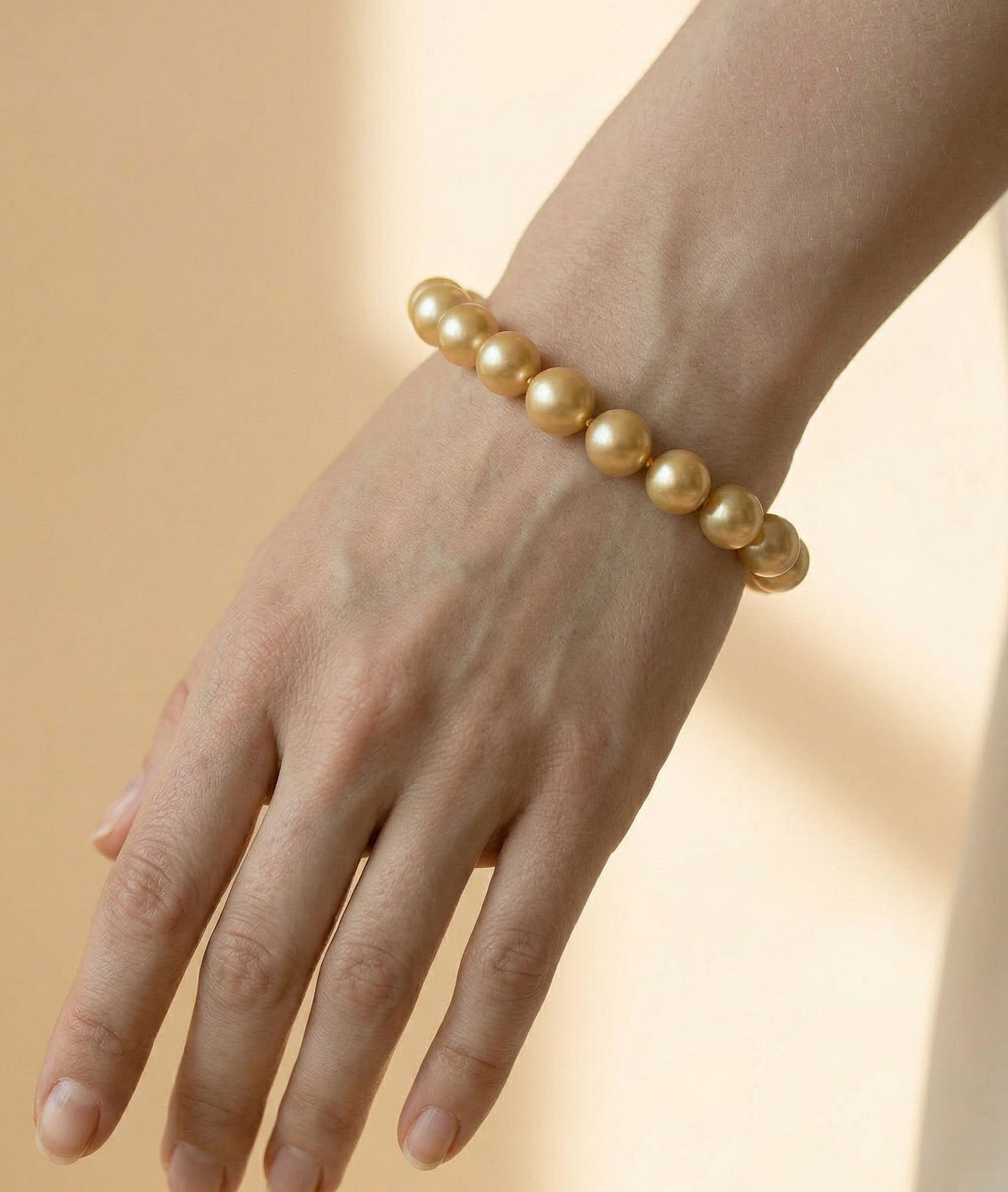 8-10mm Golden Round South Sea Pearl Set - AAAA Quality - Third Image