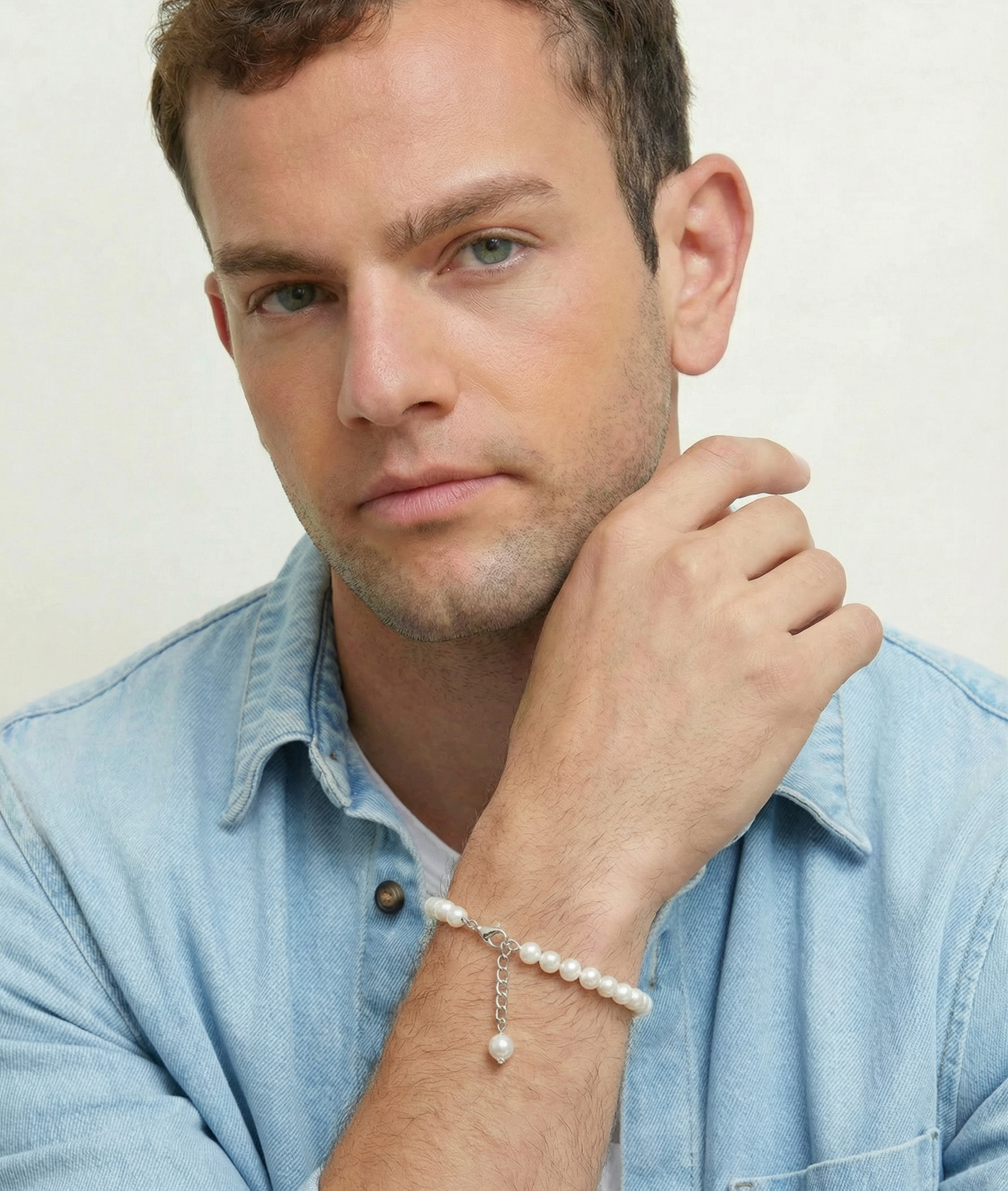 7.5-8.5mm White Freshwater Pearl Adjustable Bracelet for Men - Model Image
