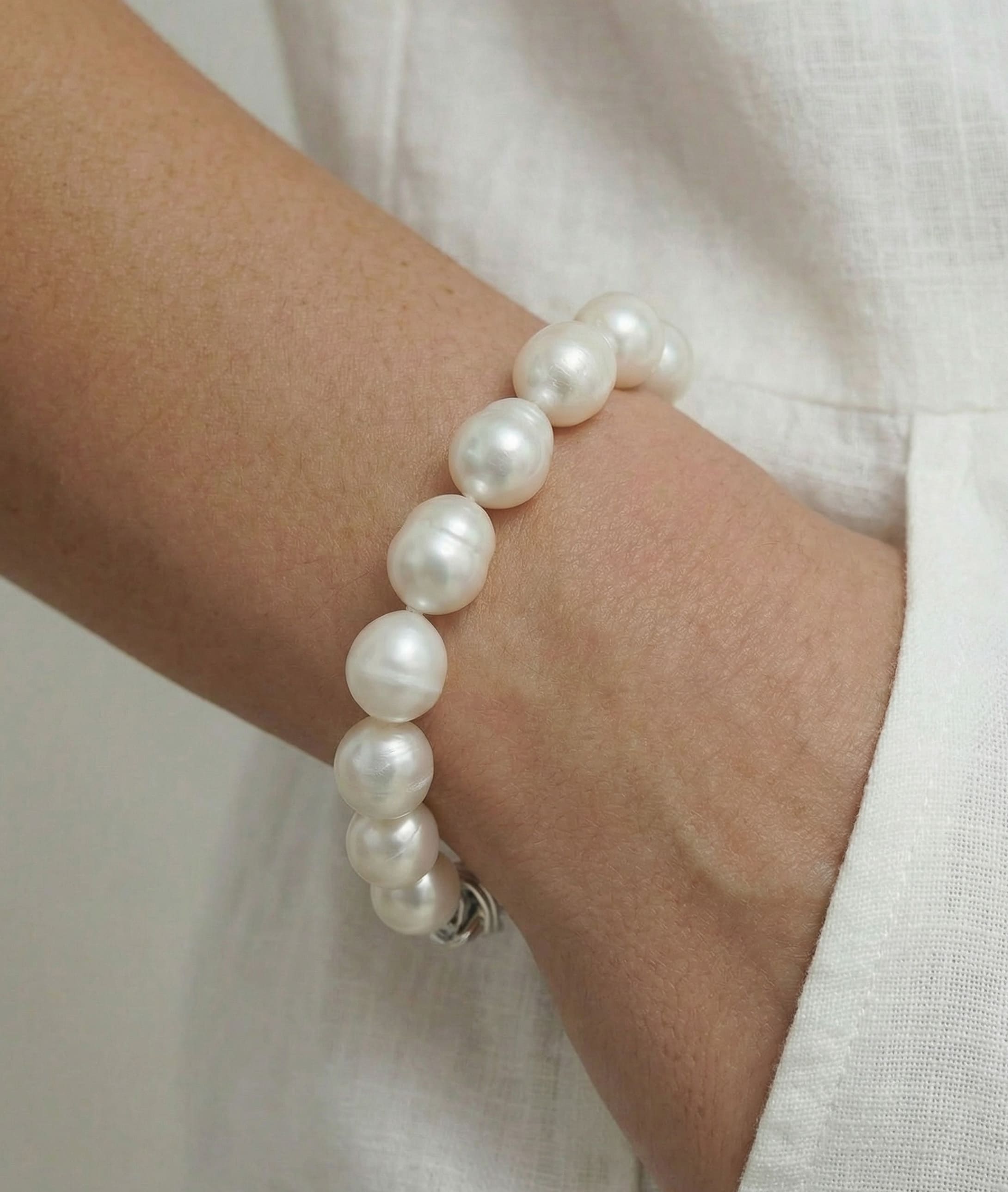 9-10mm White South Sea Baroque Pearl Bracelet - Secondary Image