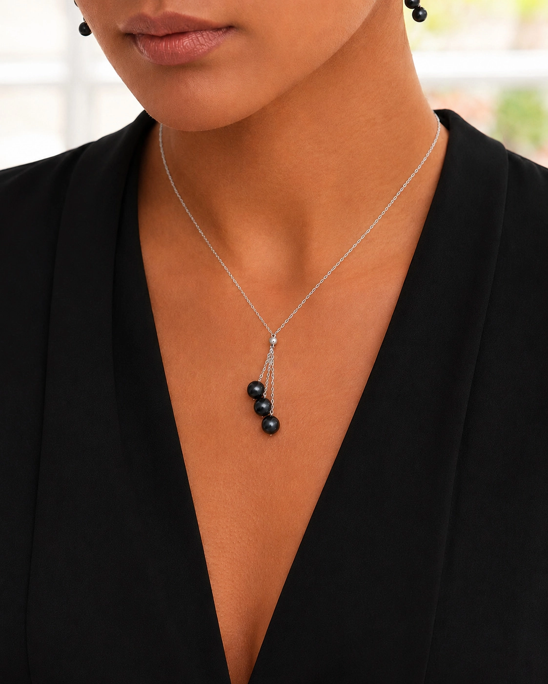 14K Gold Tahitian Pearl Tincup Cluster Pendant
