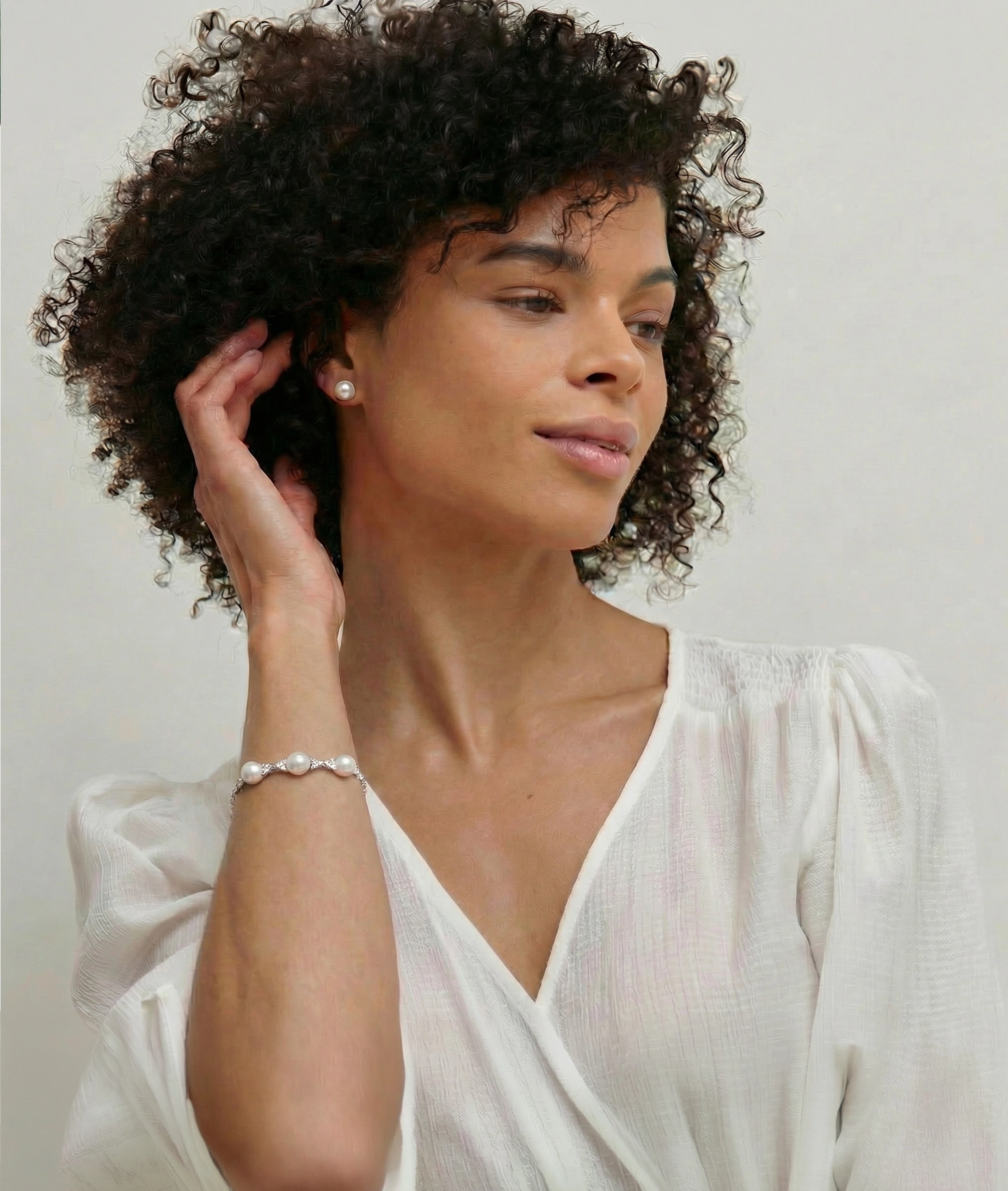 White Freshwater Pearl Rory Bracelet