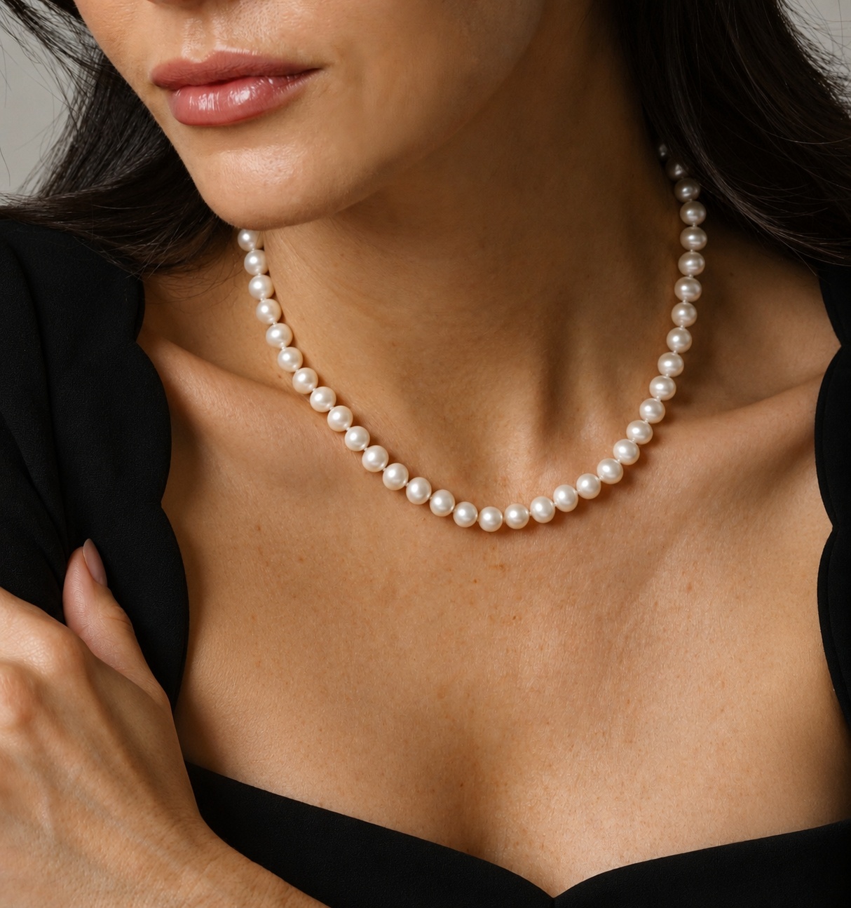 6.0-6.5mm Hanadama Akoya White Pearl Necklace - Model Image