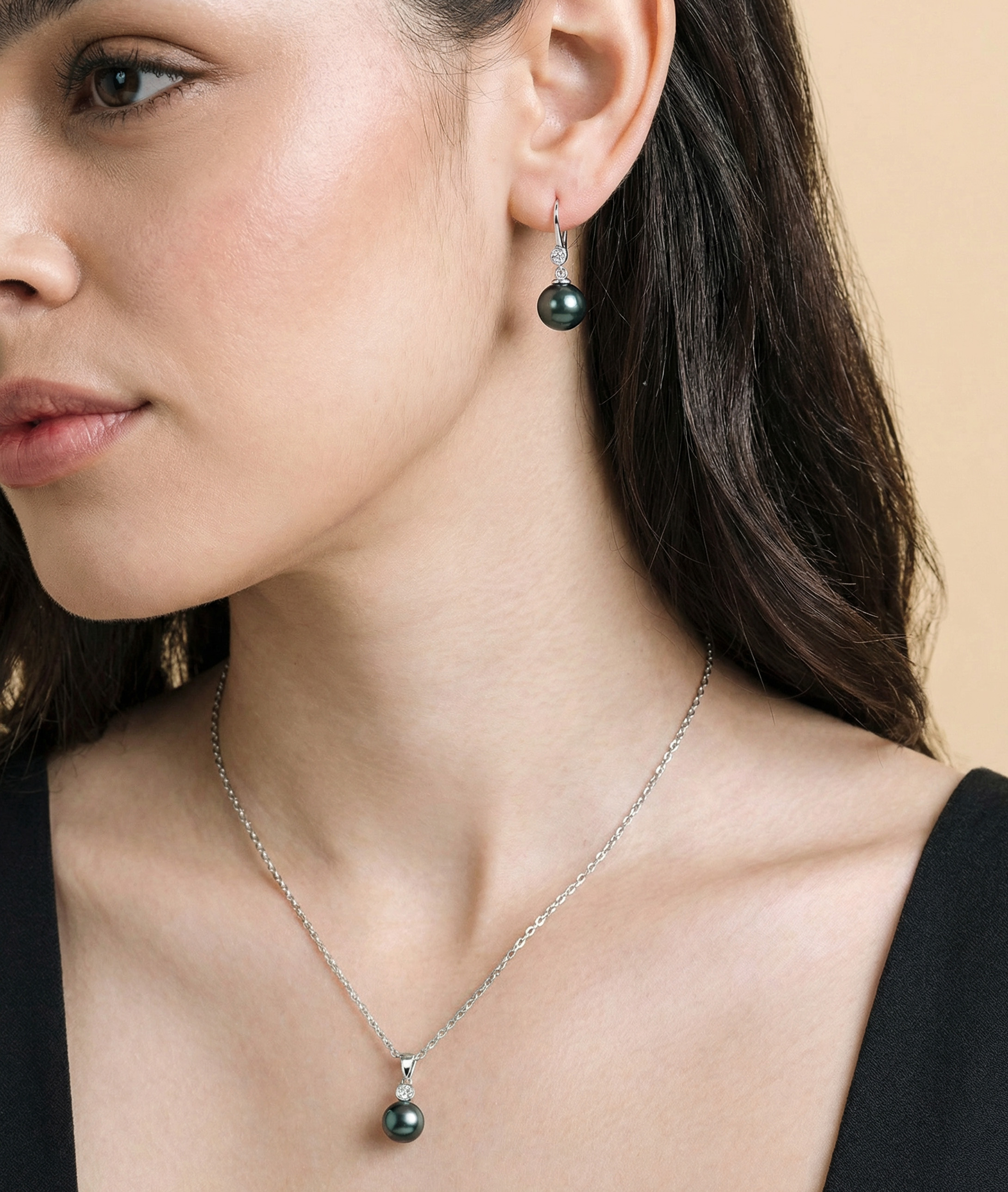 Tahitian South Sea Pearl & Diamond Michelle Jewelry Set - Model Image