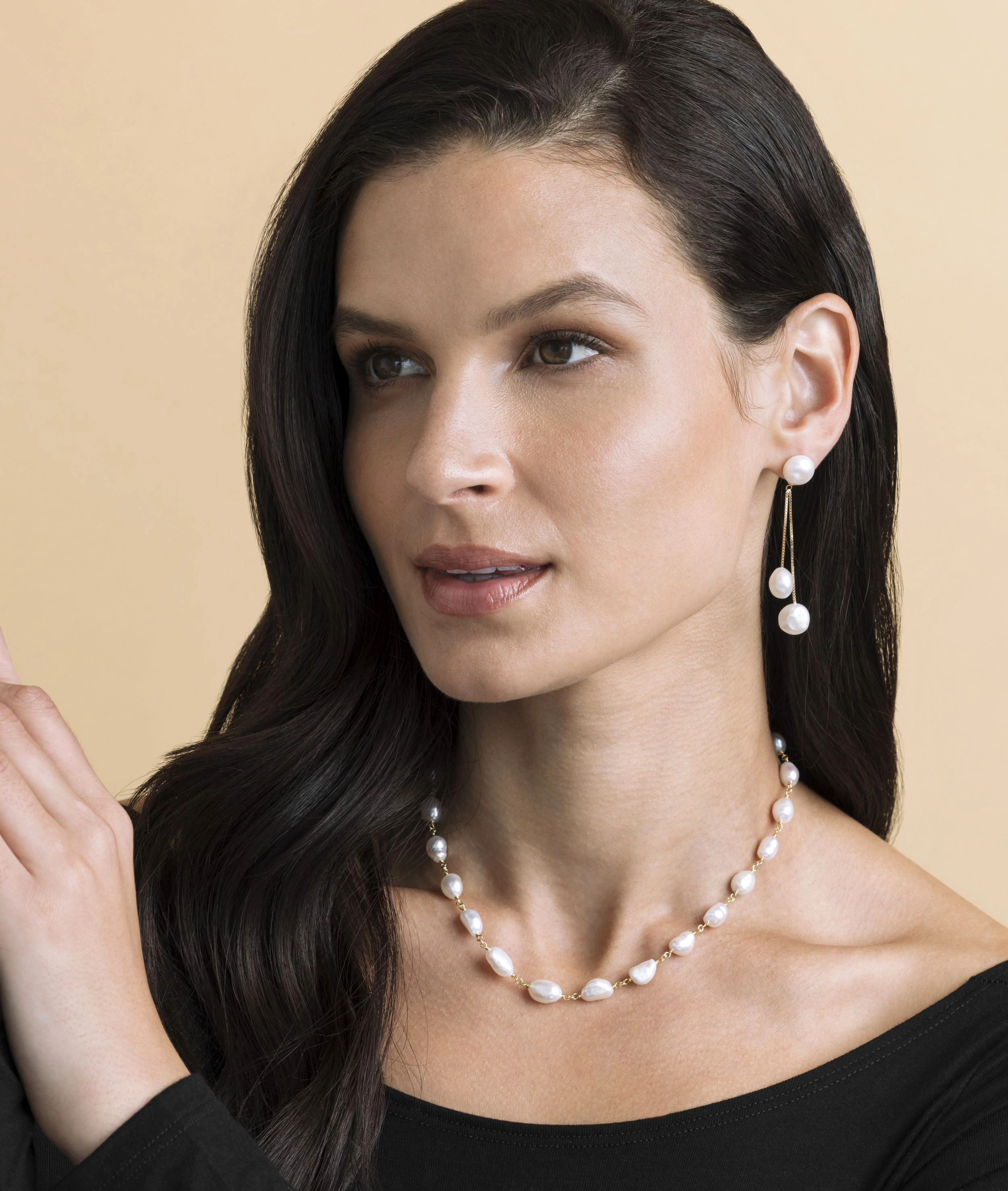 White Freshwater Baroque Pearl Gemma Necklace