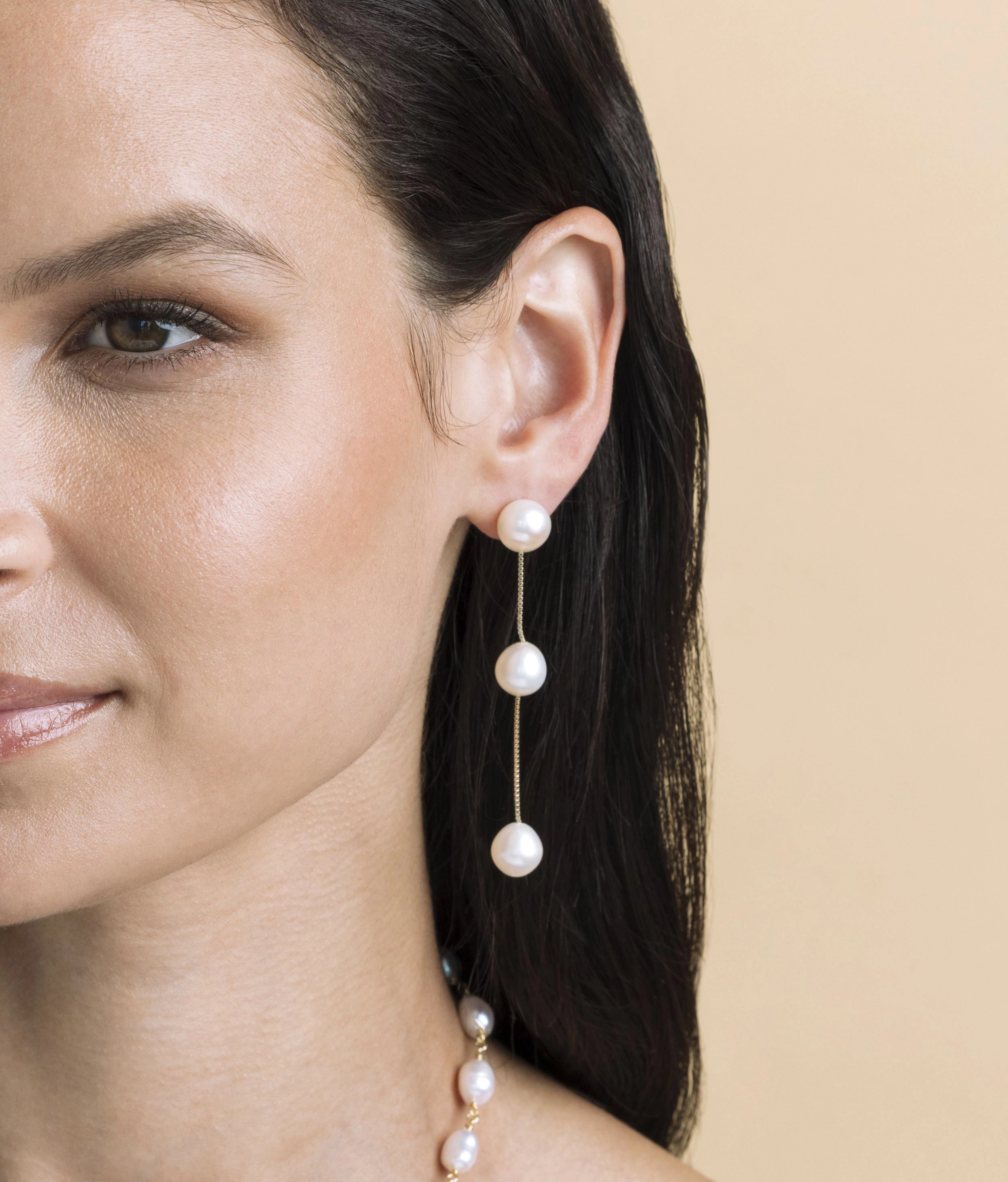 14K Gold White Freshwater Pearl Maddy Earrings