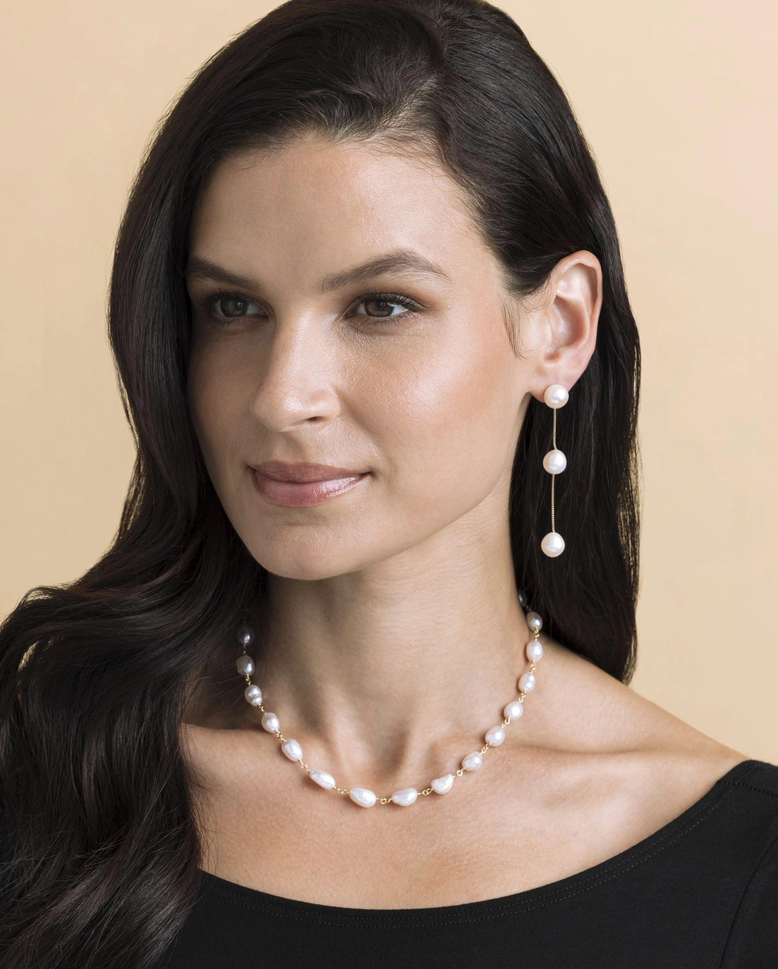 14K Gold White Freshwater Pearl Maddy Earrings