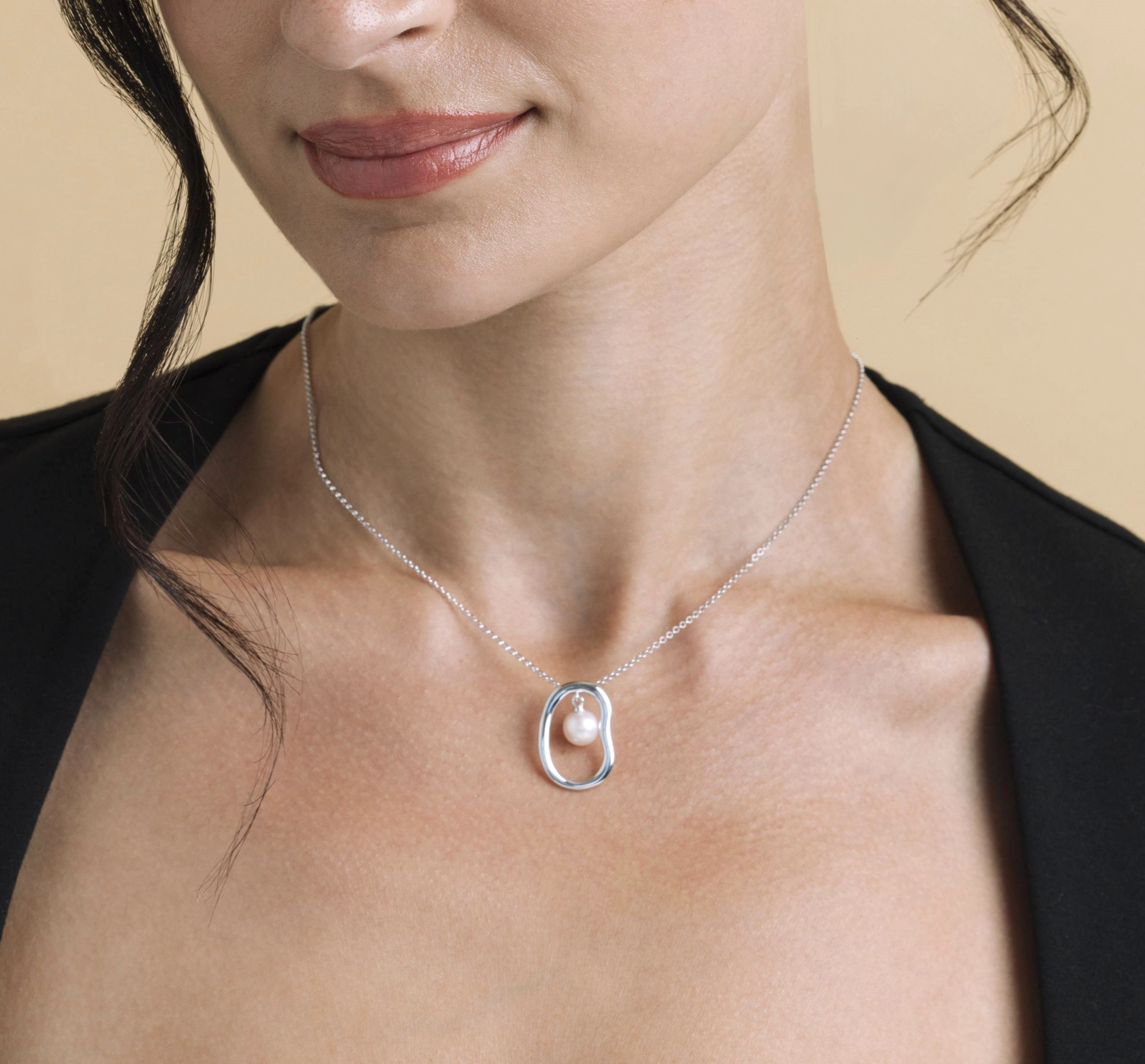 Freshwater Pearl Lennon Pendant