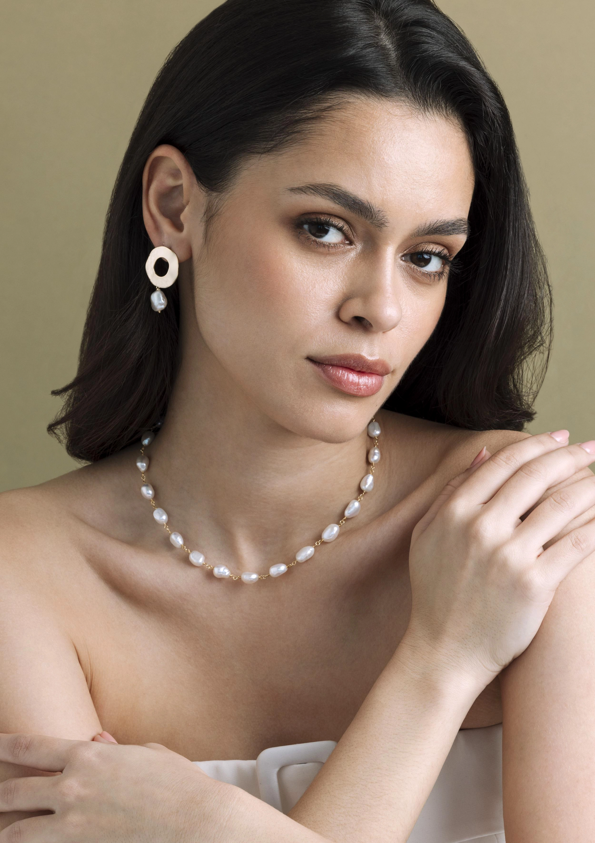 White Freshwater Baroque Pearl Gemma Necklace