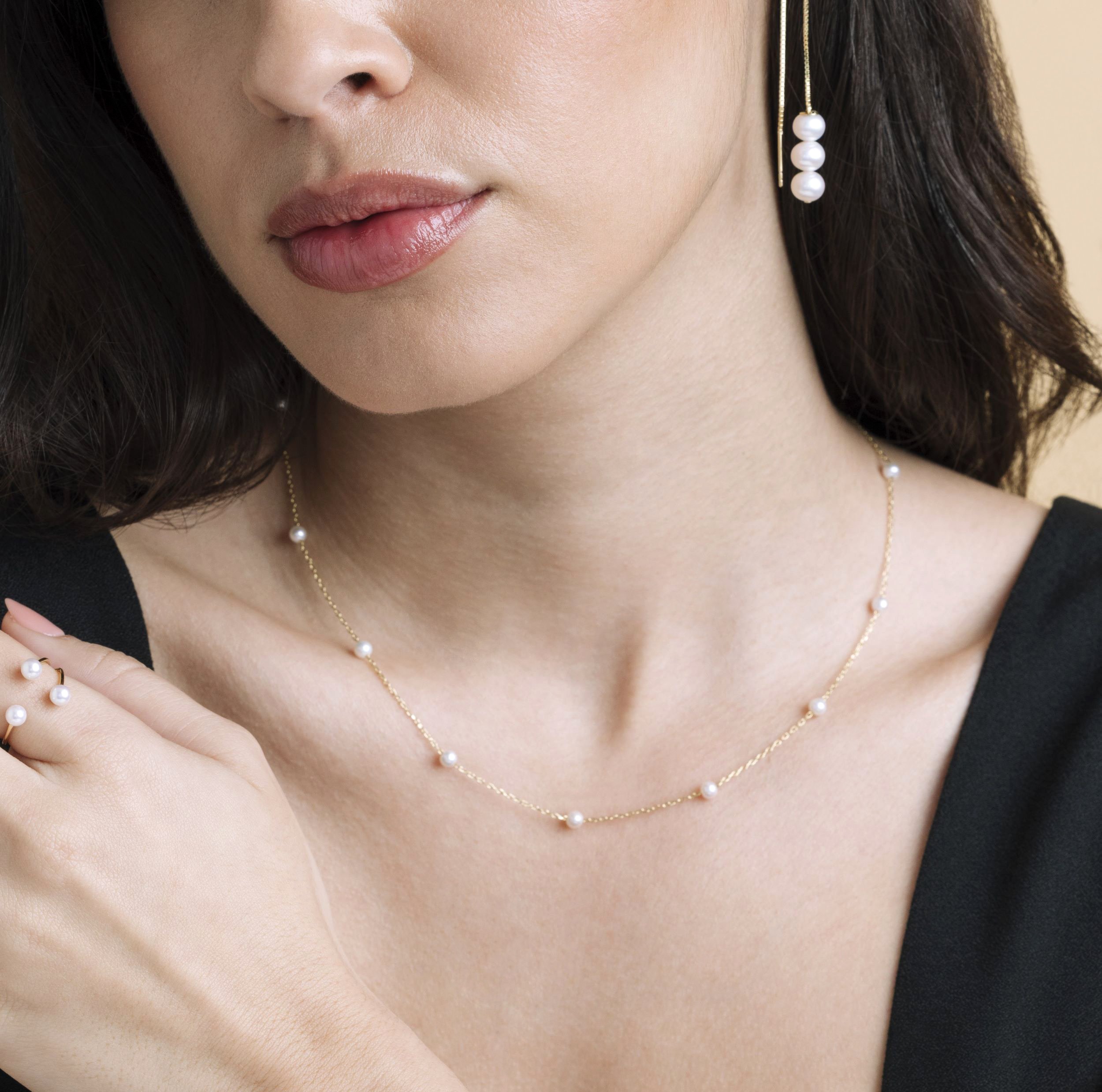 White Freshwater Pearl Tincup Molly Necklace