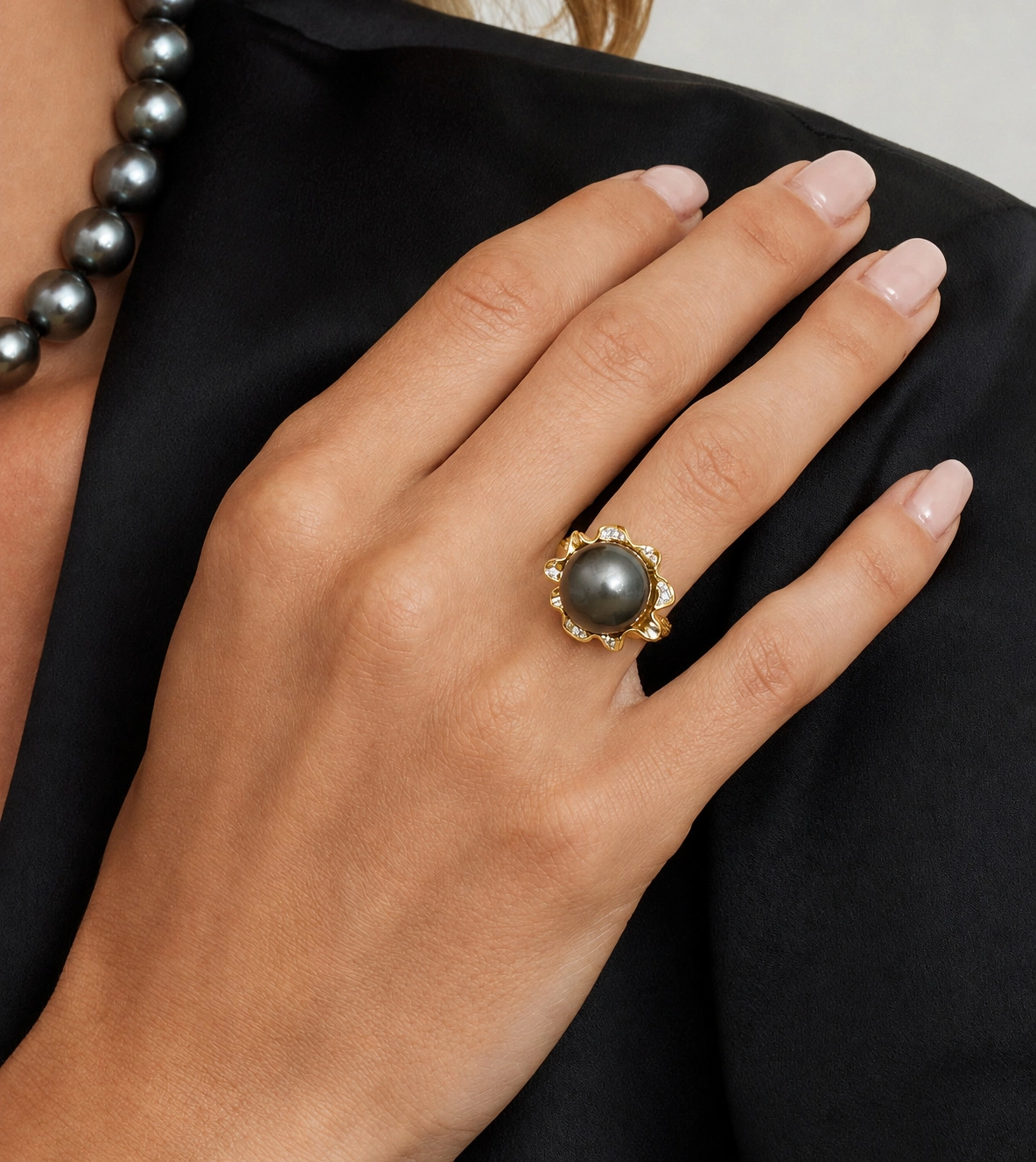 Tahitian South Sea Pearl & Diamond Robin Ring