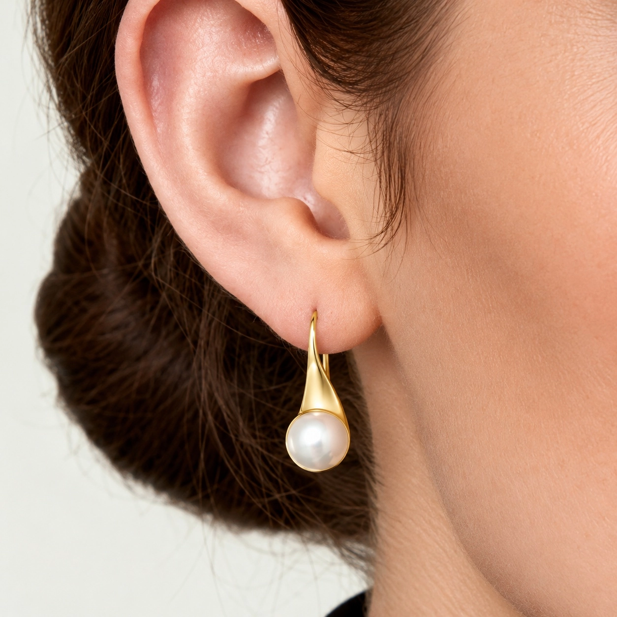 Japanese Akoya Pearl Gaby Earrings